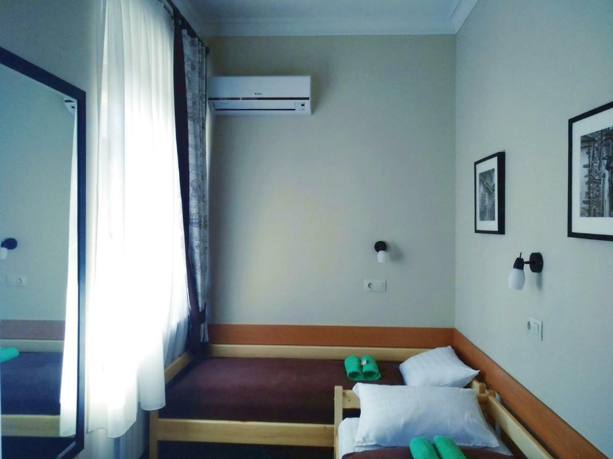 Belokorichi Hotell Kiev Eksteriør bilde